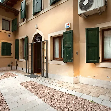 Apartment For Rent Travelers House Verona